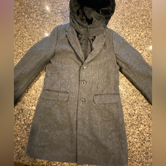 ZARA KIDS Gray on Grey Herringbone Jacket with hood  Size 9/10 - Picture 2 of 11